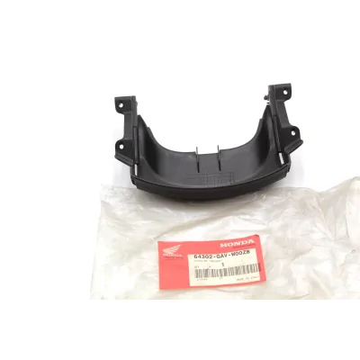 HONDA COPERCHIO ANTERIORE CENTRALE  PER BALI 100 97-98           64302-GAV-W00ZB | RICAMBI HONDA MOTO D'EPOCA | Mamoto Ecommerce |  