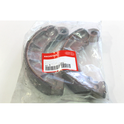 HONDA KIT GANASCE FRENO POSTERIORI PER VF750C-VT1100 | RICAMBI HONDA MOTO D'EPOCA | Mamoto Ecommerce |  