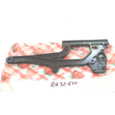 APRILIA PIASTRA PORTAPACCHI DX  PERTUAREG 350-600    8132610 | RICAMBI APRILIA TUAREG 350-600 | Mamoto Ecommerce |  