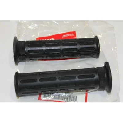 HONDA COPPIA MANOPOLE CB500K3-CB550K3-K4 | RICAMBI HONDA MOTO D'EPOCA | Mamoto Ecommerce |  