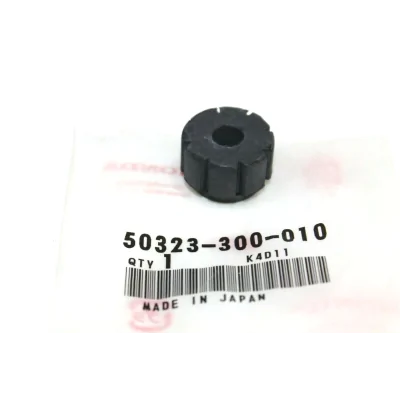 HONDA GOMMINO SUPPORTO VANO BATTERIA PER CB750 FOUR     50323-300-010 | RICAMBI HONDA CB750 FOUR K0-K1 | Mamoto Ecommerce |  