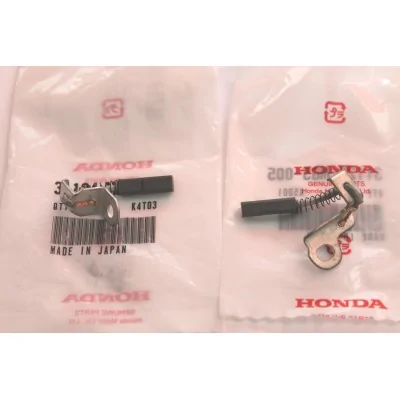 HONDA COPPIA SPAZZOLE ALTERNATORE PER CBX1000Z-PROLINK-CBX400-550 | RICAMBI HONDA CBX400-550 | Mamoto Ecommerce |  