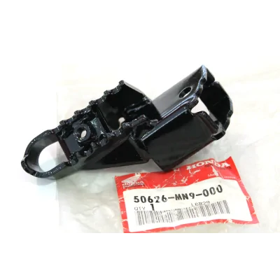 HONDA PEDANA POGGIAPIEDI SX COMPLETO PER NX650 DOMINATOR 88-94   50626-MN9-000 | RICAMBI HONDA MOTO D'EPOCA | Mamoto Ecommerce |  